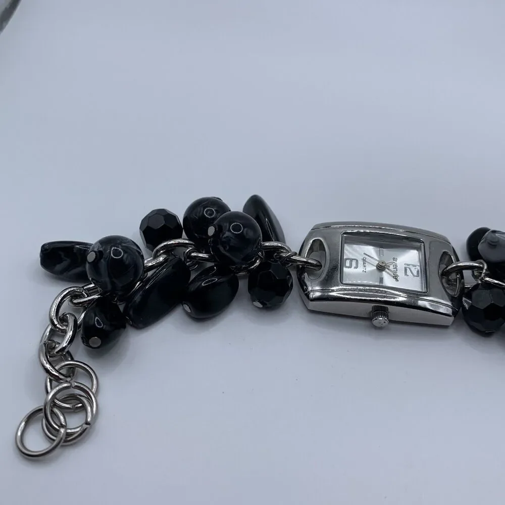 Vintage AVENUE Womens Silver Tone Black Gray Bead Bracelet Quartz Watch A56